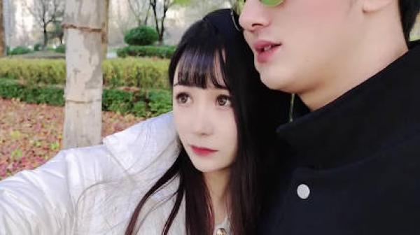 街边特色男友假戏真做骗上床-糖糖